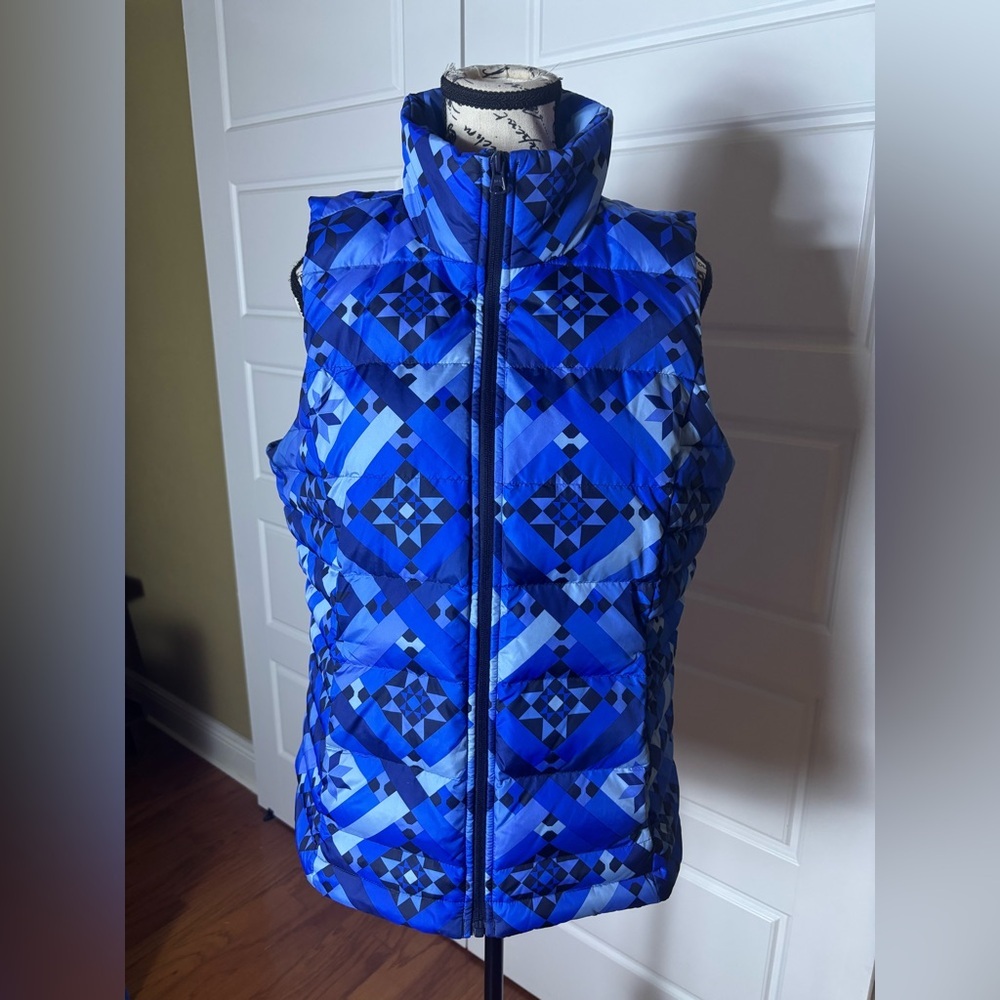 Lands End Aztec Pattern Blue Down Fill Puffer Vest Size M Tall (10/12)